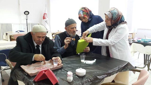 Çankırı’da huzurevi sakinleri sergi açtı