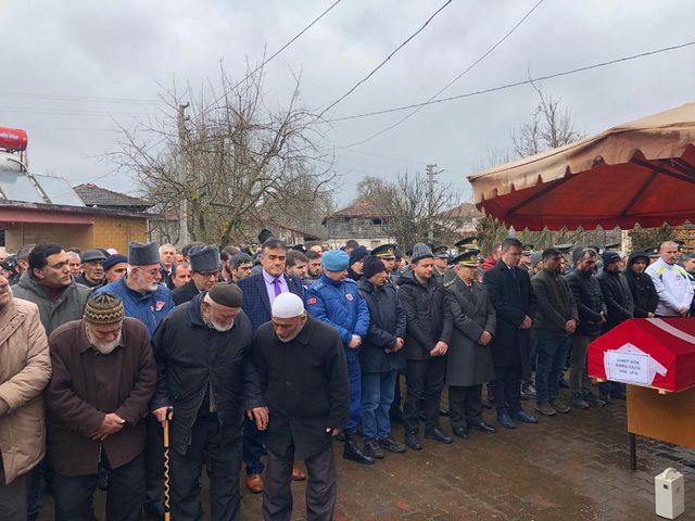 Kıbrıs Gazisi, askeri törenle toprağa verildi