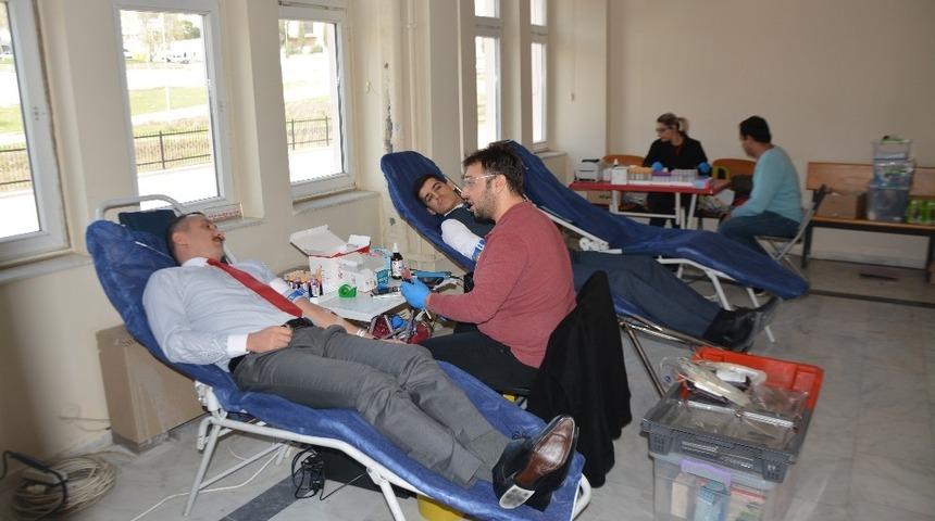 Söke Adliyesi’nden kan bağışı