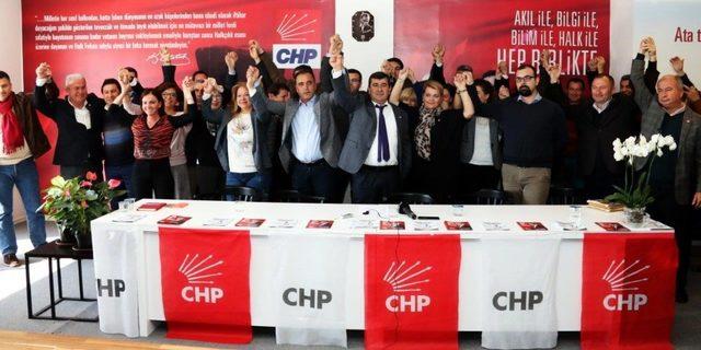 Başkan adaylığı d&uuml;ş&uuml;r&uuml;len CHP&rsquo;li Saruhan: &ldquo;Davamızın peşinde sonuna kadar m&uuml;cadele edeceğiz&rdquo; 2