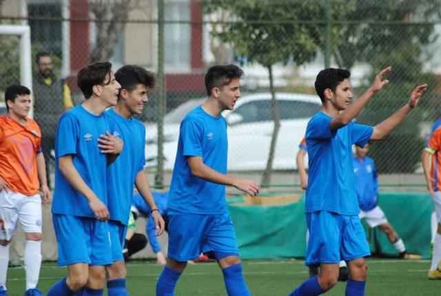 Yıldızspor U-17 Takımı Türkiye Şampiyonasına gitmeyi garantiledi