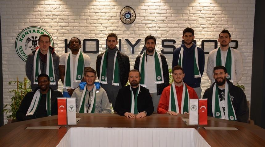 Sel&ccedil;uklu Basketbol Takımı, Konyaspor'a devredildi