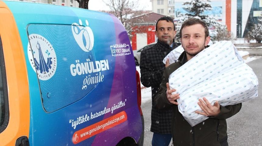 G&ouml;n&uuml;lden G&ouml;n&uuml;le Aziziye Projesi kalpleri birleştiriyor