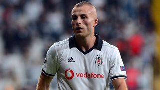 Beşiktaş'a Gökhan Töre'den kötü haber