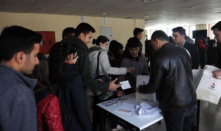 SANKO Üniversitesi Kilis’te kariyer günü düzenledi G4