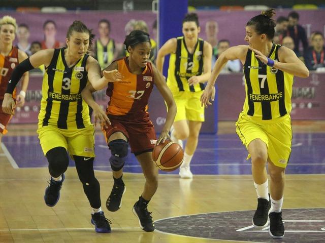 Kupadaki son yarı finalist Galatasaray'ı yenen Fenerbahçe