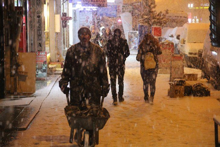 Doğu Anadolu'da kar yağışı etkisini sürdürüyor G5