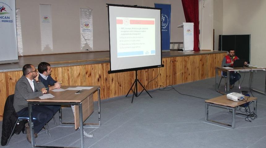 Gen&ccedil;ler arası bilgi yarışması yapıldı