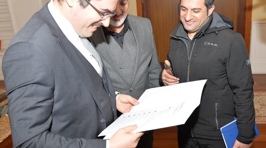 Erzurum'da kar tatili isteyen &ouml;ğrencilerden ilgin&ccedil; paylaşımlar