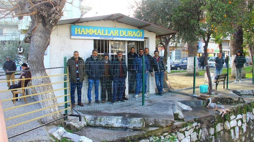 Söke’nin şen hamalları işsizlikten dert yandı