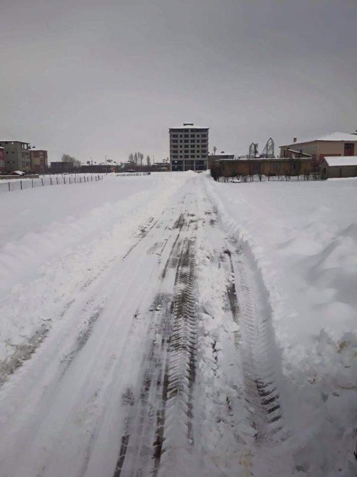 Güroymak Belediyesinden kar temizleme çalışmaları G2