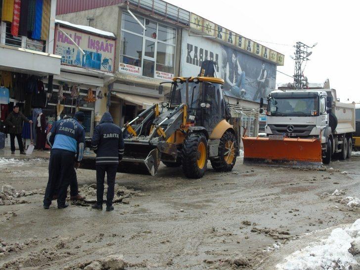Başkale’de karla mücadele çalışması G5