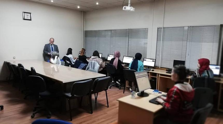 Şaphane&rsquo;de F Klavye Kursu