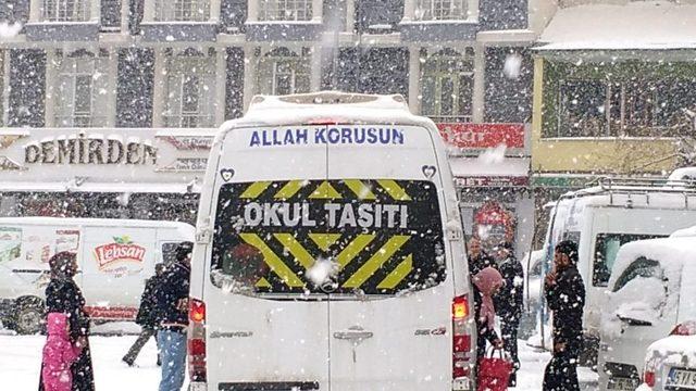 Kağızman’da yoğun kar yağışı