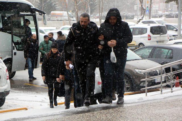 Bolu'da 12 FETÖ şüphelisi adliyede