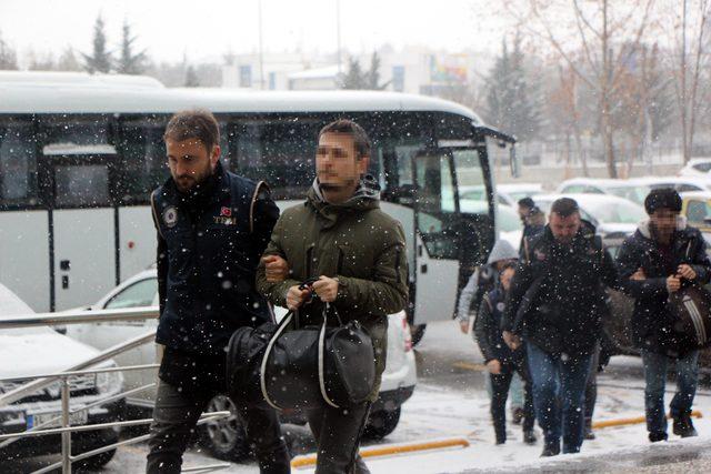 Bolu'da 12 FETÖ şüphelisi adliyede