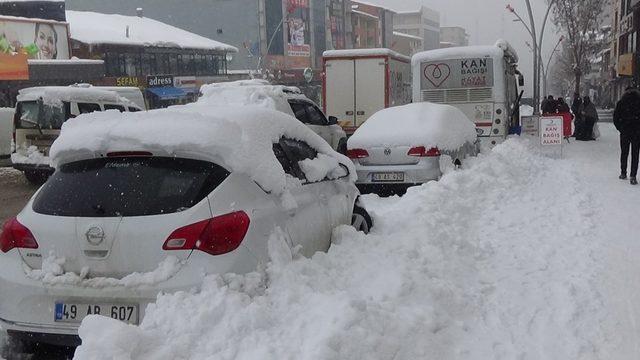 Muş kar hapsinde