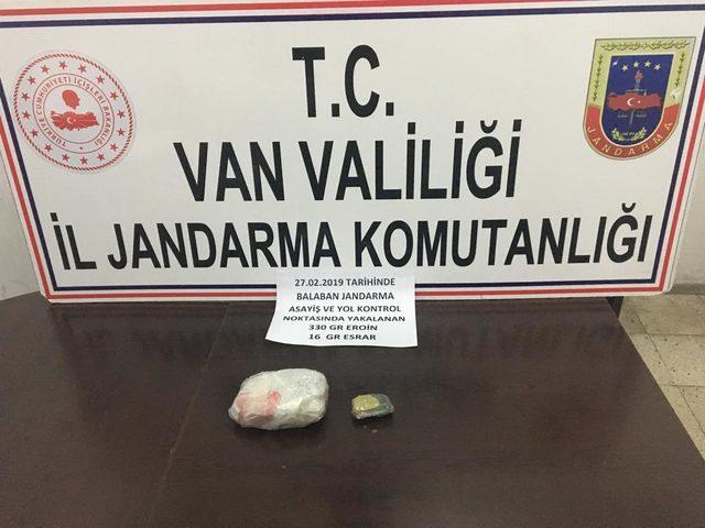 Van'da 732 gram eroin, 16 gram esrar ele geçirildi