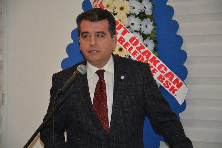 Başkan Özakcan, Doğu Türkistan konferansına katıldı G2