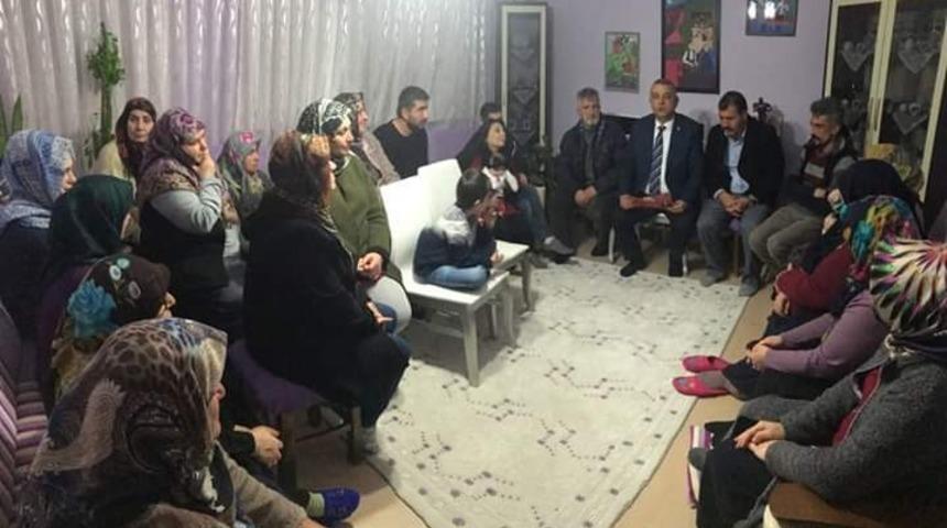 MHP&rsquo;li başkan adayı Bıyık&rsquo;ın kar kış dinlemeden &ccedil;alışıyor