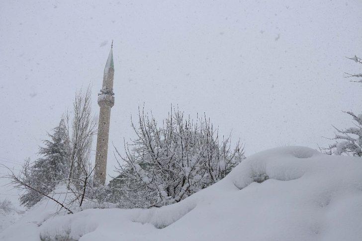 Bitlis’te 188 köy yolu ulaşıma kapandı G3