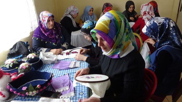 Kadınlardan giyim kursuna yoğun ilgi