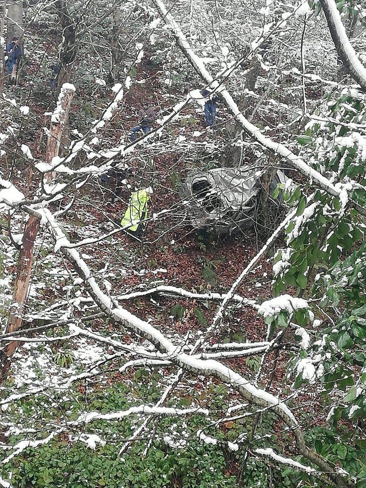 Ordu'da hafif ticari araç uçuruma devrildi: 3 ölü G1