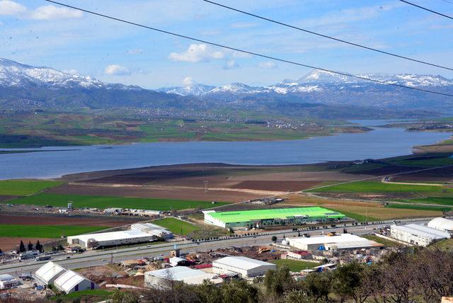 Kahramanmaraş'ta Sır Barajı'nda su seviyesi arttı, valilik çiftçileri uyardı