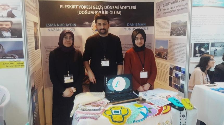 Eleşkirt T&Uuml;BİTAK&rsquo;ta b&ouml;lge birincisi oldu