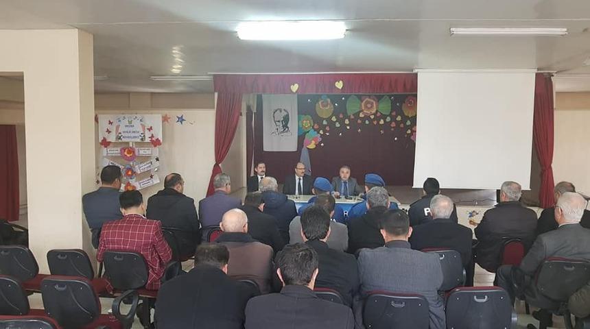 Kula&rsquo;da eğitimde ikinci d&ouml;nem değerlendirme toplantısı