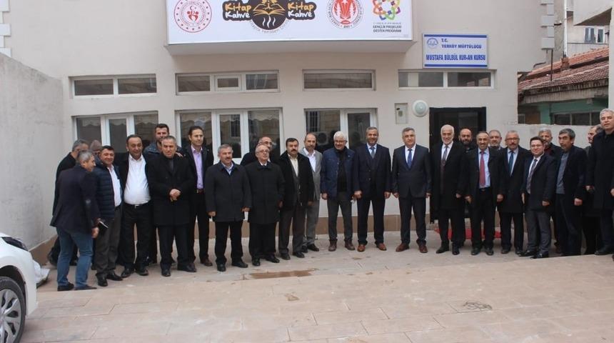 Yerk&ouml;y&rsquo;de &lsquo;Kitap Kahve&rsquo; a&ccedil;ıldı