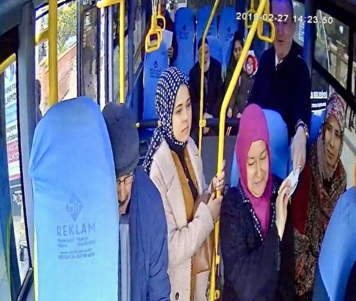 Başkan Işık, şehir içi minibüse bindi, vatandaşı dinledi G1
