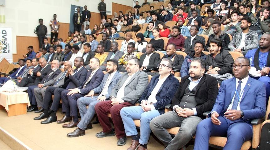 &rsquo;K&uuml;reselleşme ve Afrika&rsquo; temalı forum