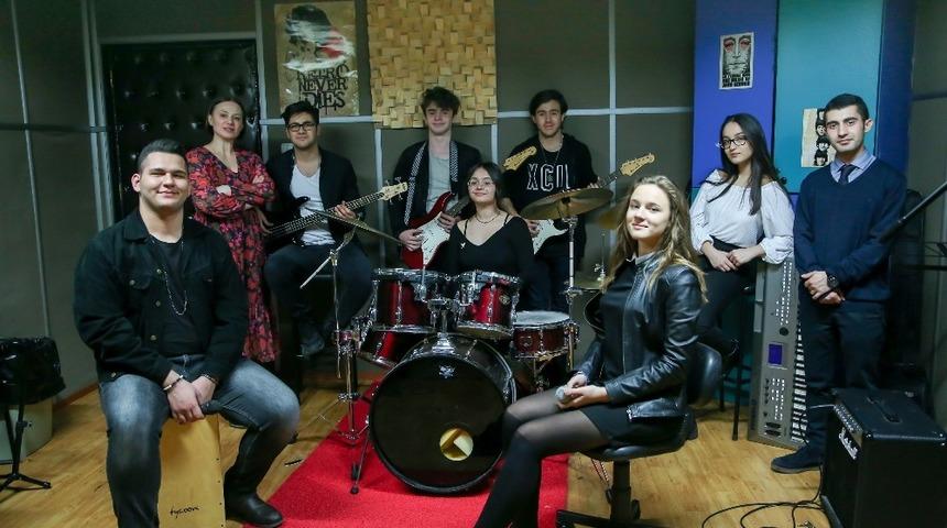 GKV Rock Grubu Fizy M&uuml;zik Yarışmasına hazırlanıyor