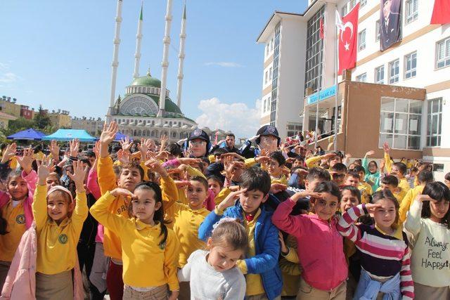 Mersin Emniyetinden çocuklar için Trafik Eğitim Parkı