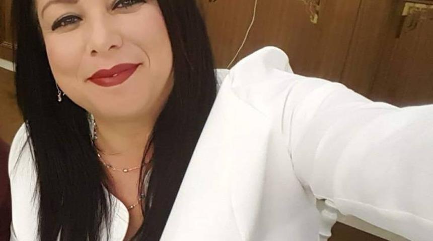 Kadın muhtar, otomobilinde başından vurulmuş olarak ölü bulundu