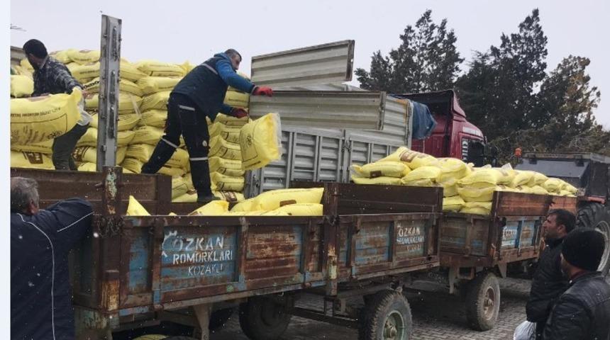Kayseri Şeker, pancar &ccedil;ift&ccedil;isine g&uuml;bre dağıtımına başladı