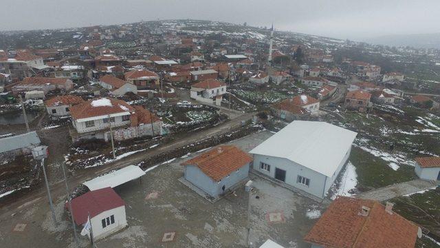 Yunusemre’den Yuntdağı’nda 2 açılış 1 temel atma töreni