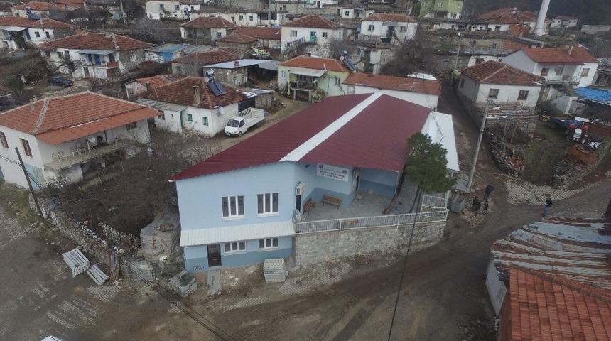 Yunusemre’den Yuntdağı’nda 2 açılış 1 temel atma töreni