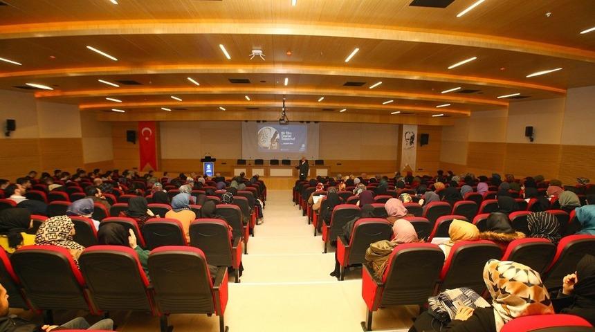 SA&Uuml;&rsquo;de,&ldquo;Bir İlim Olarak Tasavvuf&rdquo; isimli konferans d&uuml;zenlendi