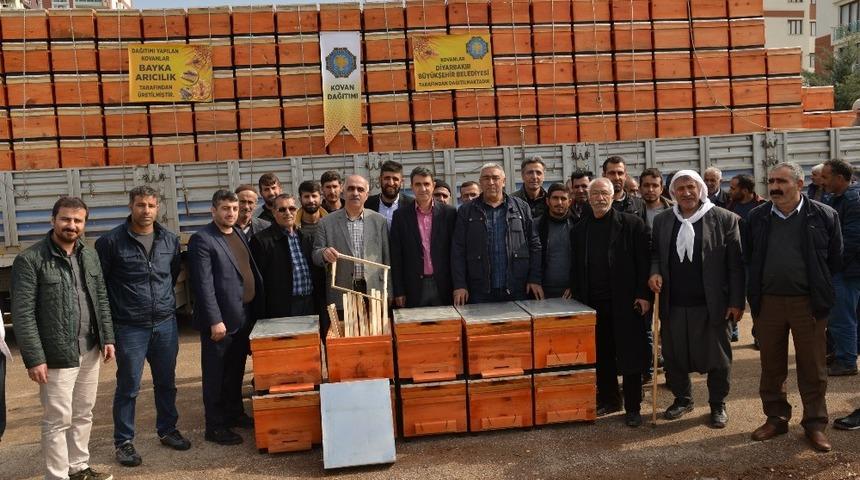 B&uuml;y&uuml;kşehir&rsquo;den &uuml;reticiye kovan desteği