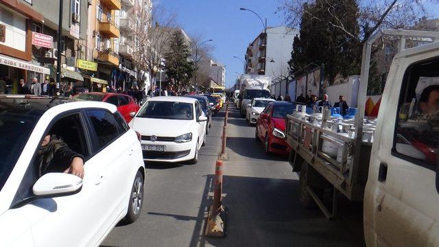 Tekirdağ’ın prestijli caddesinde çile bitmiyor