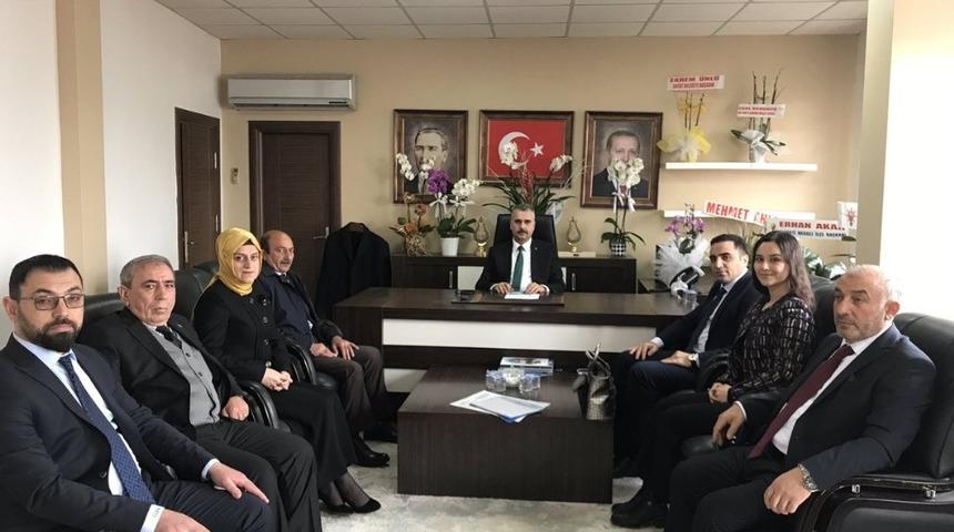 AK Parti &Ccedil;orum İl Başkanı Yusuf Ahlatcı;