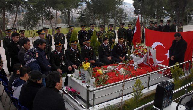 Afrin şehidi, ailesi ve meslektaşları tarafından anıldı