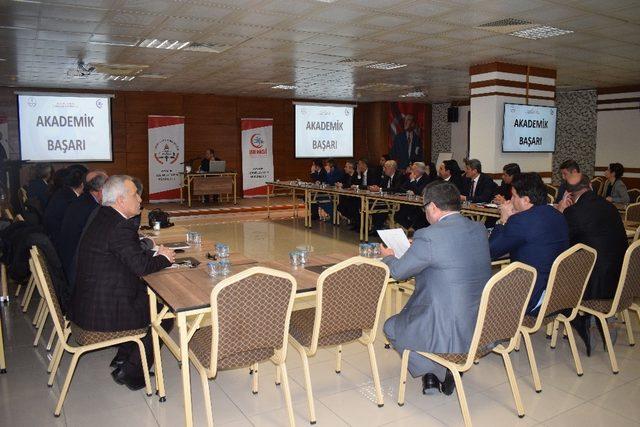 Ayvalık Okulları Bengi Projesi ile çalışmalarını tanıttı