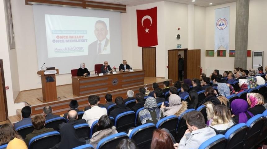 Başkan Dr. Memduh B&uuml;y&uuml;kkılı&ccedil;: "Kayseri &Uuml;niversitesi, yeni ama tecr&uuml;be dolu&rdquo;