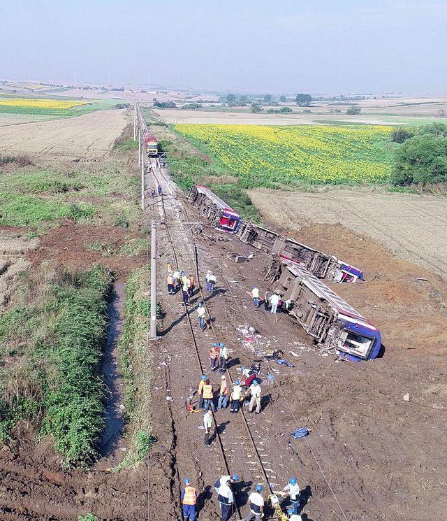 Çorlu'da 25 kişinin öldüğü tren kazasında makinistlere takipsizlik- Yeniden