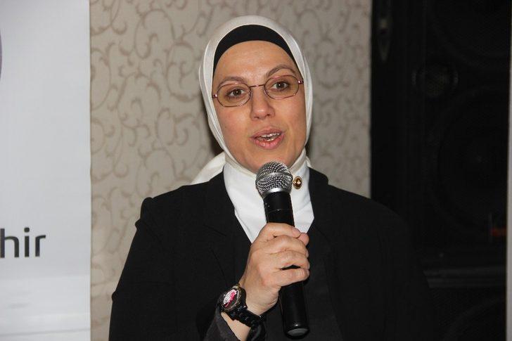 Ravza Kavakçı Kan: "28 Şubat’ta FETÖ’de devredeydi" G1