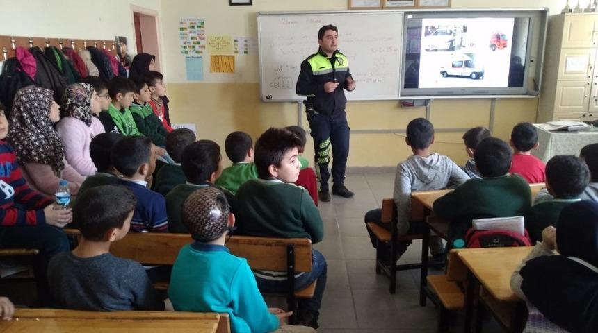 Iğdır&rsquo;da trafik dedektifleri eğitimi