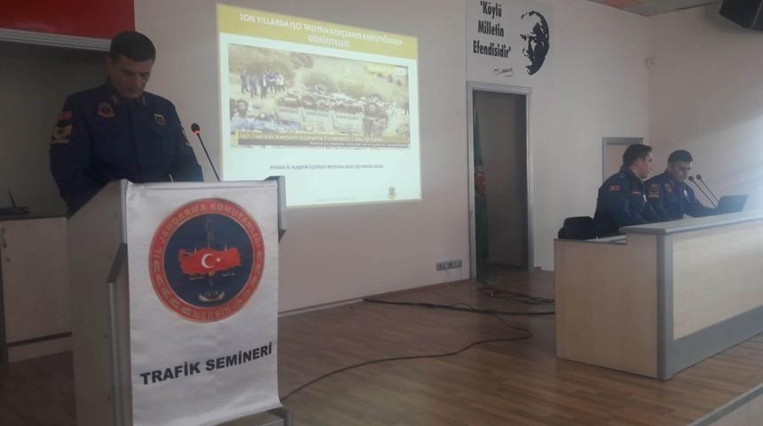 Servis ve dolmuş şof&ouml;rlerine trafik eğitimi